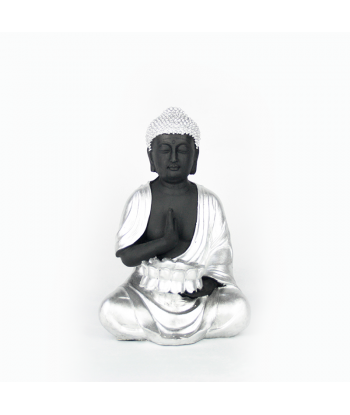 Buda mano en pecho